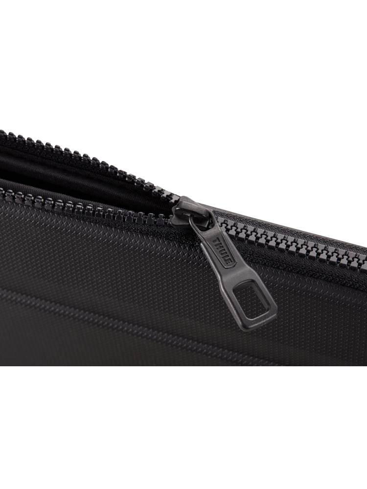 Thule Gauntlet MacBook Sleeve 12 TGSE-2352 Black (3203969)